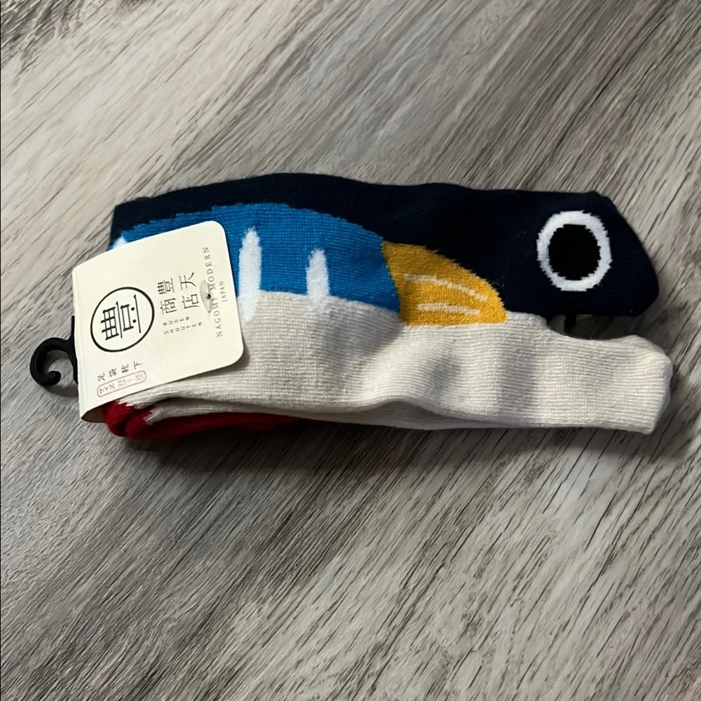 Colorful Fish Design Socks - Picture 1 of 4